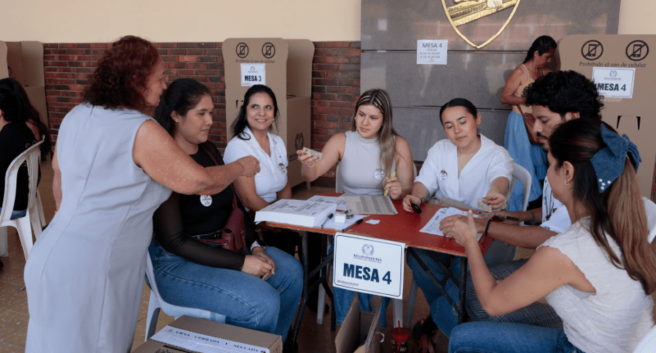 Se inició la capacitación de los ciudadanos que actuarán como jurados de votación el 31 de mayo.