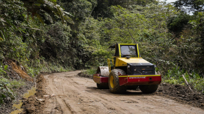 La comunidad campesina del Líbano expresó su preocupación por el estado del corredor vial y reclamó medidas urgentes que permitan garantizar la movilidad.