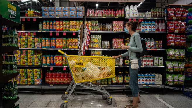 Los alimentos bajaron en mayo pero siguien causando un impacto importante en la inflación en Colombia.