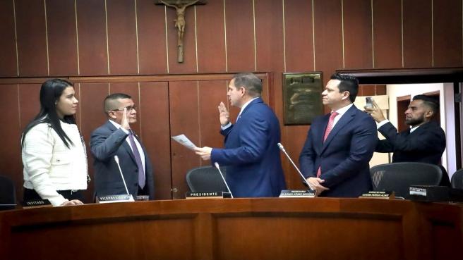 Con la presidencia del senador Germán Rodríguez inicia trabajos la Comisión de Inteligencia y Contrainteligencia del Senado.