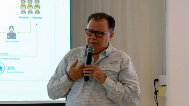 Indalecio Dangond, ministro de Agricultura.