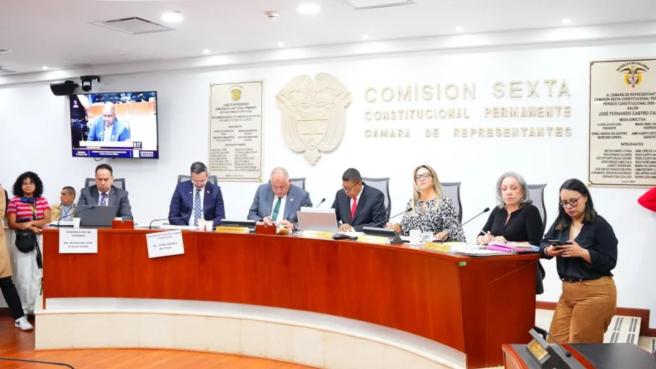 El ministro de Vivienda, Jaime Andrés Beltrán, explicó la situacón del sector.