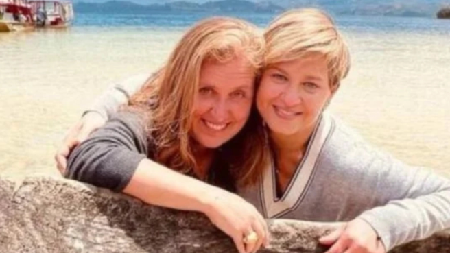 Eva Ferrer y Ver+onica Alcocer, en tiempo de una buena amistad,