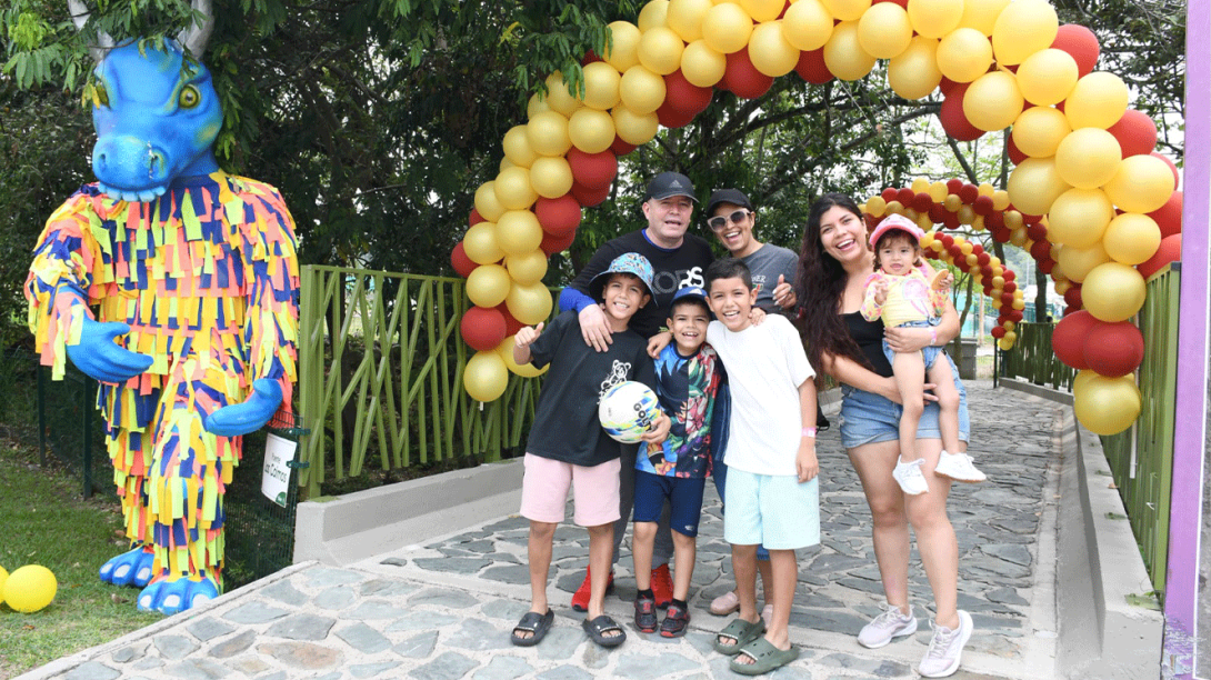 Familia feliz 