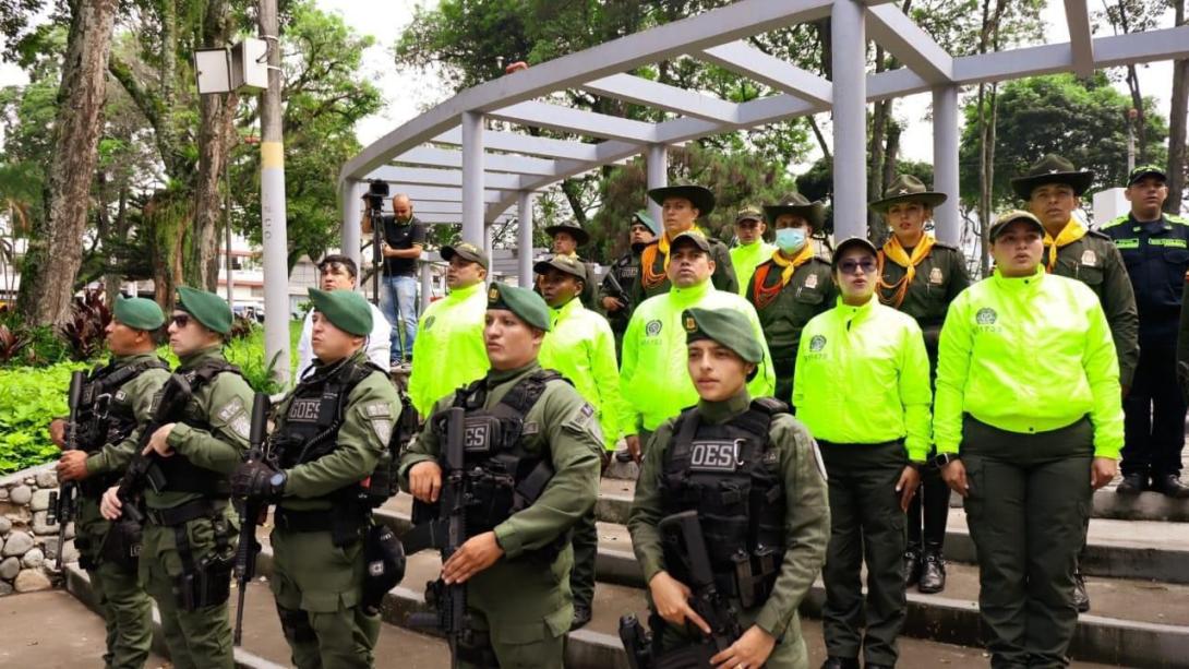 Policía