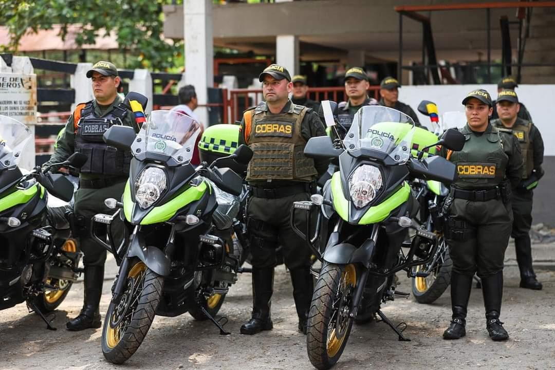 Policía