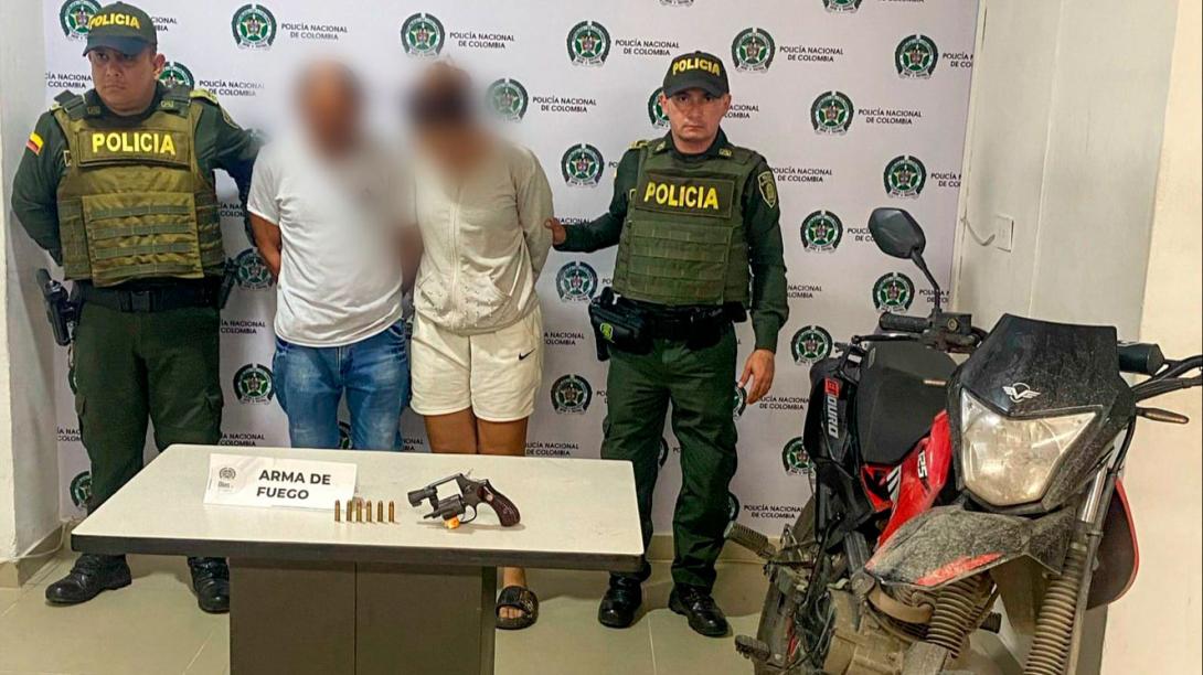 Capturan a pareja con arma de fuego en Ibagué