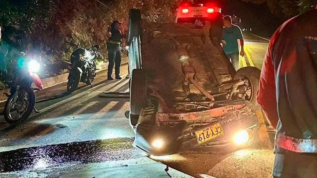carro-volcado.jpg