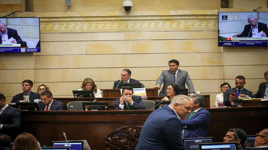La plenaria del Seado podría aprobar hoy la reforma laboral.