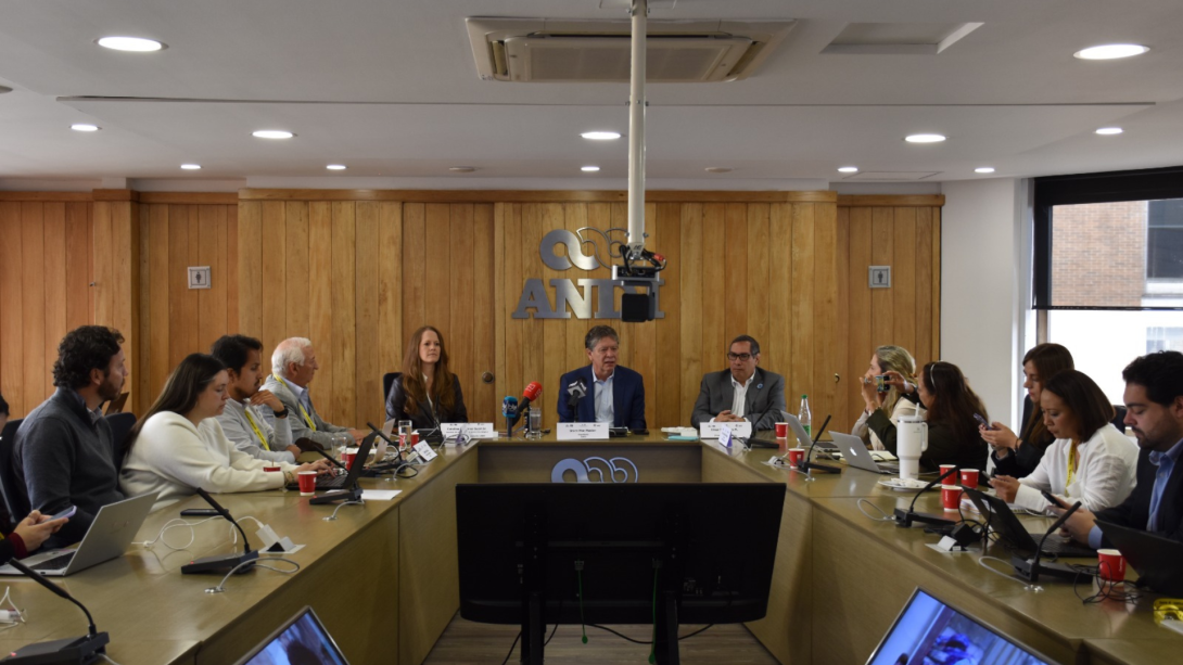 A $5,8 billones llegó la inversiíon Social del sector privado en Colombia alcanzó en 2024