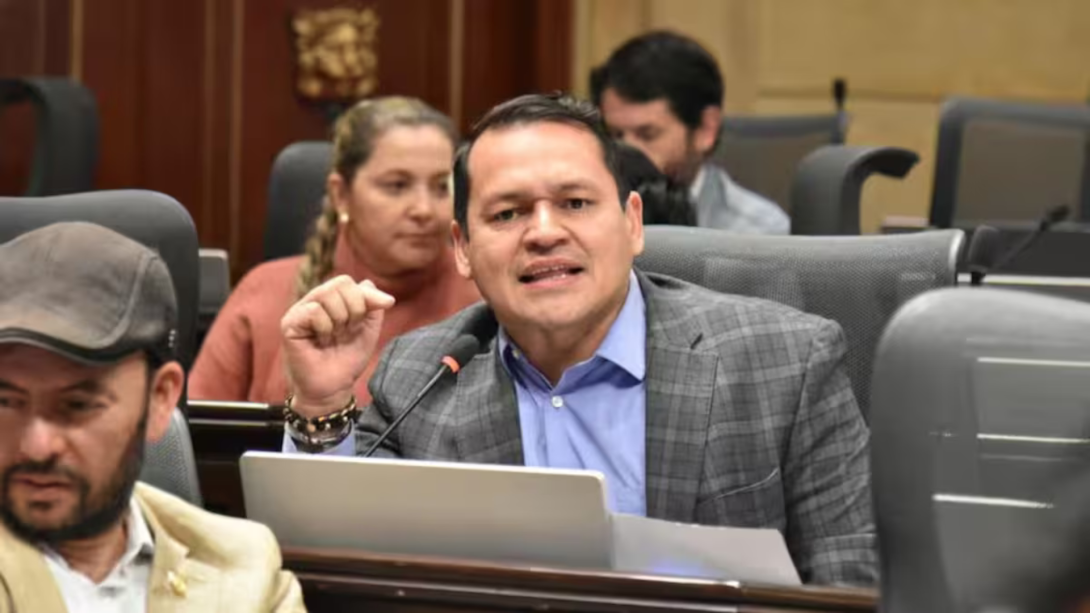 Alejando Ocampo, representante a la Cámara.