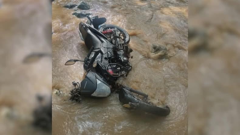 Motociclista ahogado