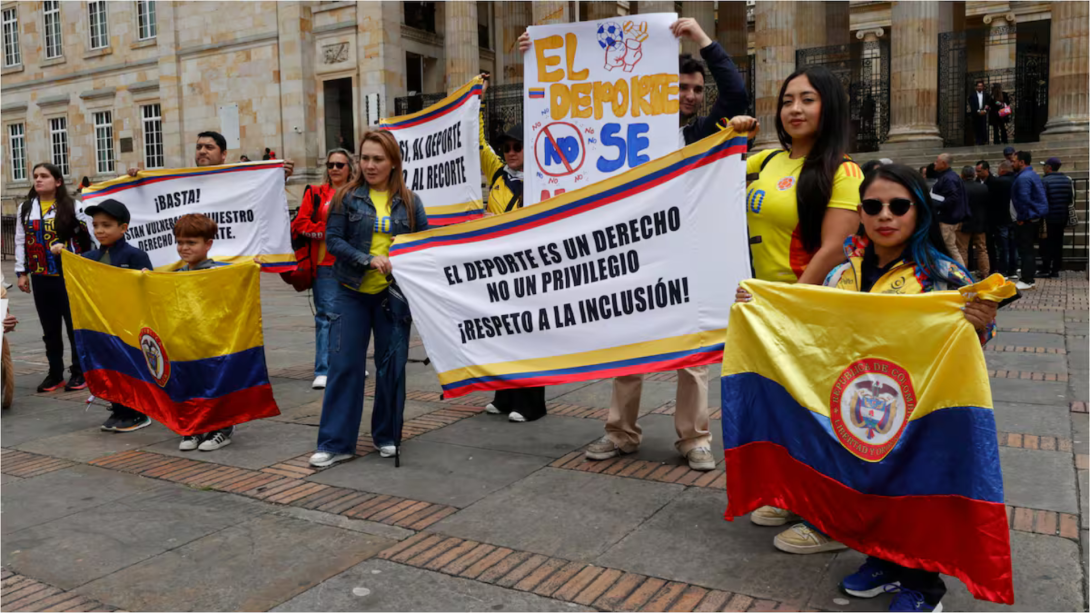 Deportusras protestan por la baja asignación presupuestal para 2026