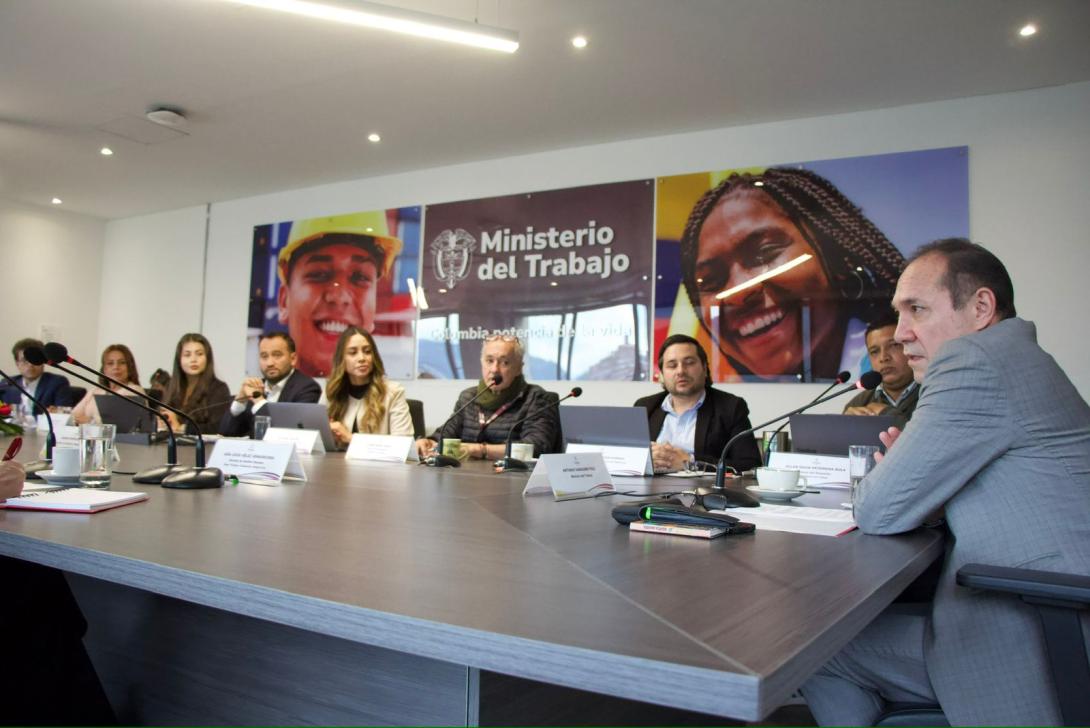 MInTrabajo lidera acciones para fortalecer derechos laborales en Supertiendas Olímpica.