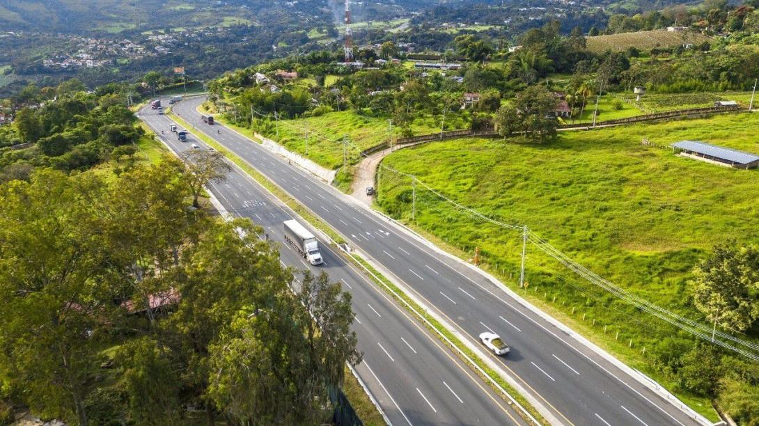 Tramo de la carretera Girardot - Bogotá previo al plan retorno.