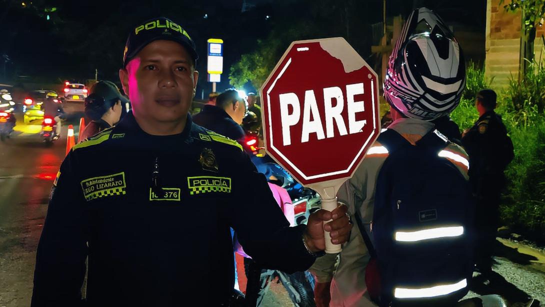 Policía