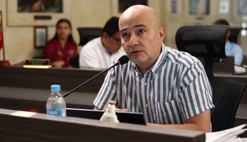 Jorge Bolívar se suma a las voces que respaldan a la gobernadora Adriana Matiz.