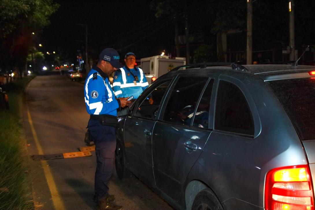 puestos de control en Ibagué.