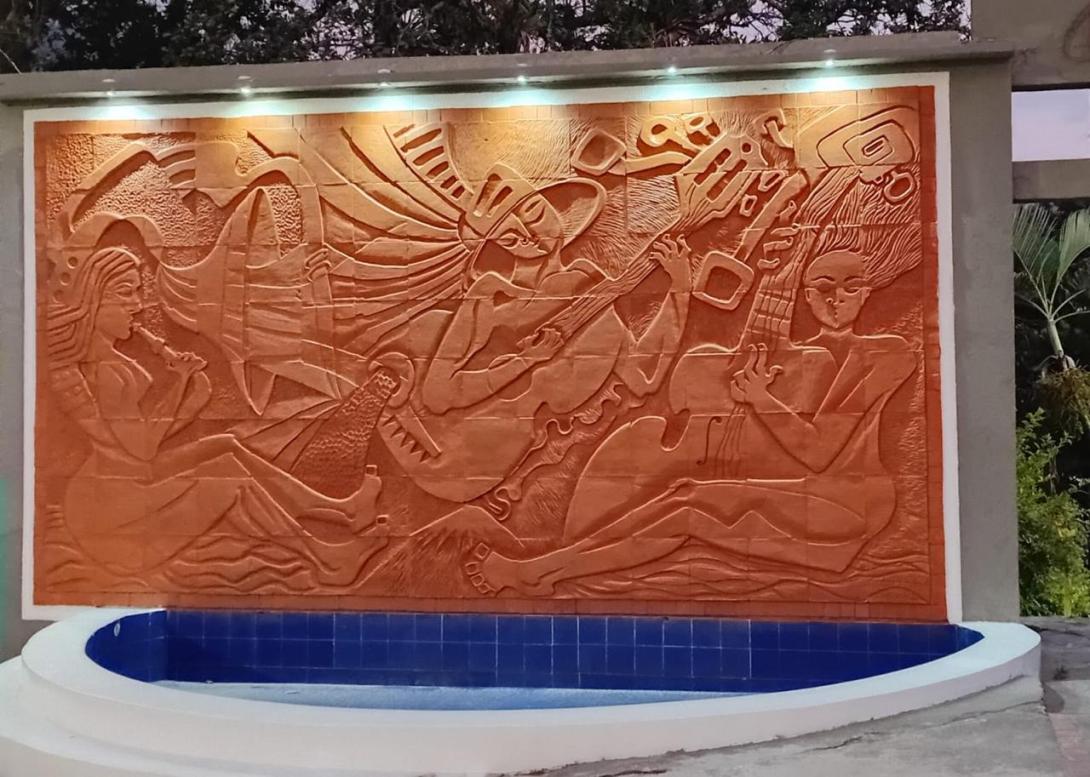 Restauran mural Sonata y proyectan intervención de escalinatas del Parque Centenario de Ibagué