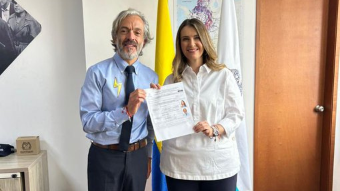 Oficialmente ya son candidatos a la presidencia y la vicepresidencia Paloma Valencia y Juan Daniel Oviedo.