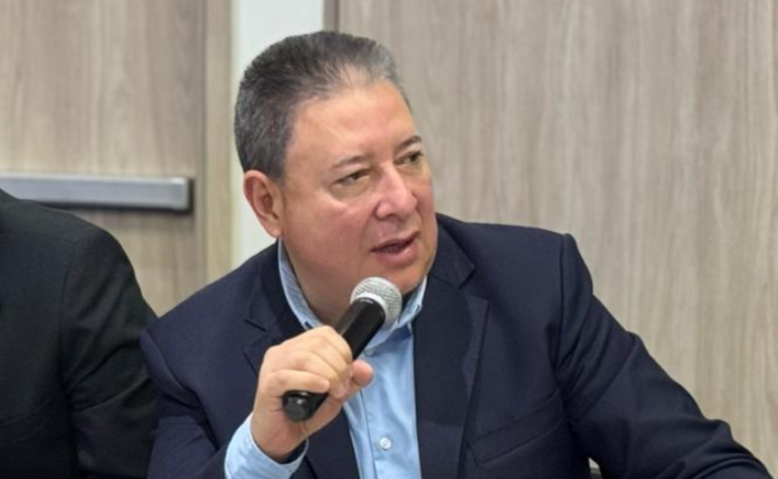 Nicolás Echeverry, senador.