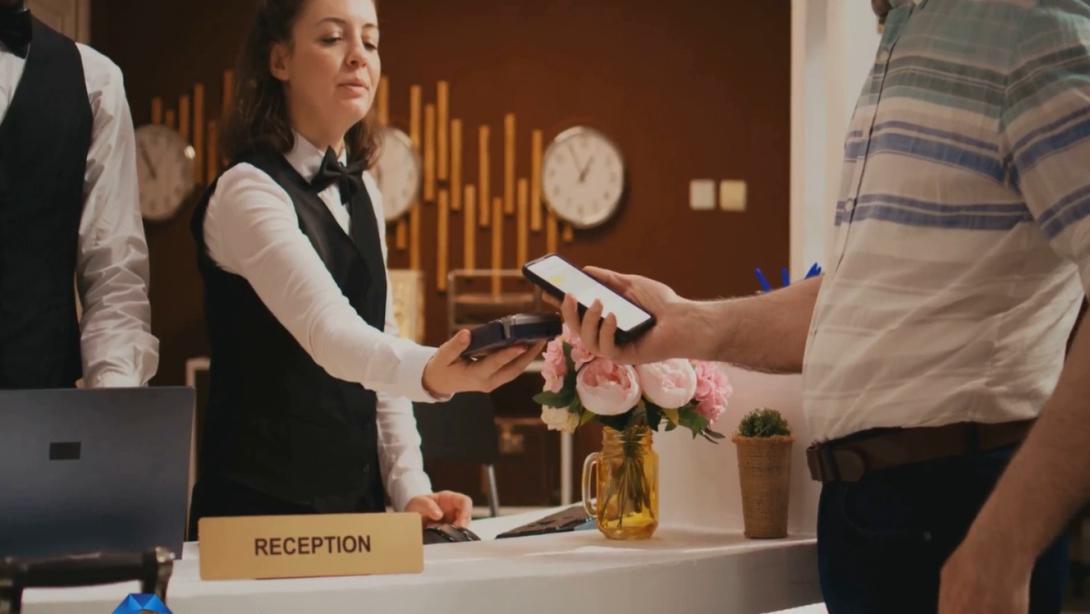 La validación de Bamboo no es teórica; la plataforma ya opera con éxito en escenarios de alta complejidad, desde hoteles de lujo corporativo hasta complejos de larga estadía.