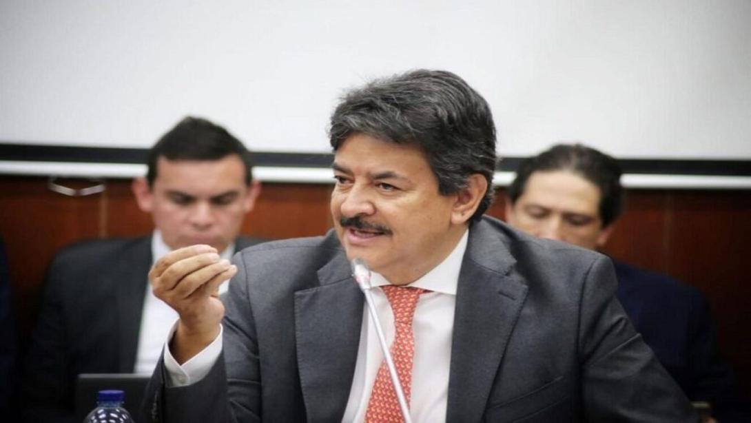 Carlos Julio González, senador