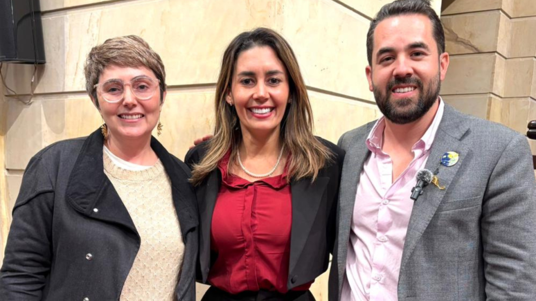 Carolina Giraldo, Érika Sánchez y Alejandro García, representantes a la Cámara.