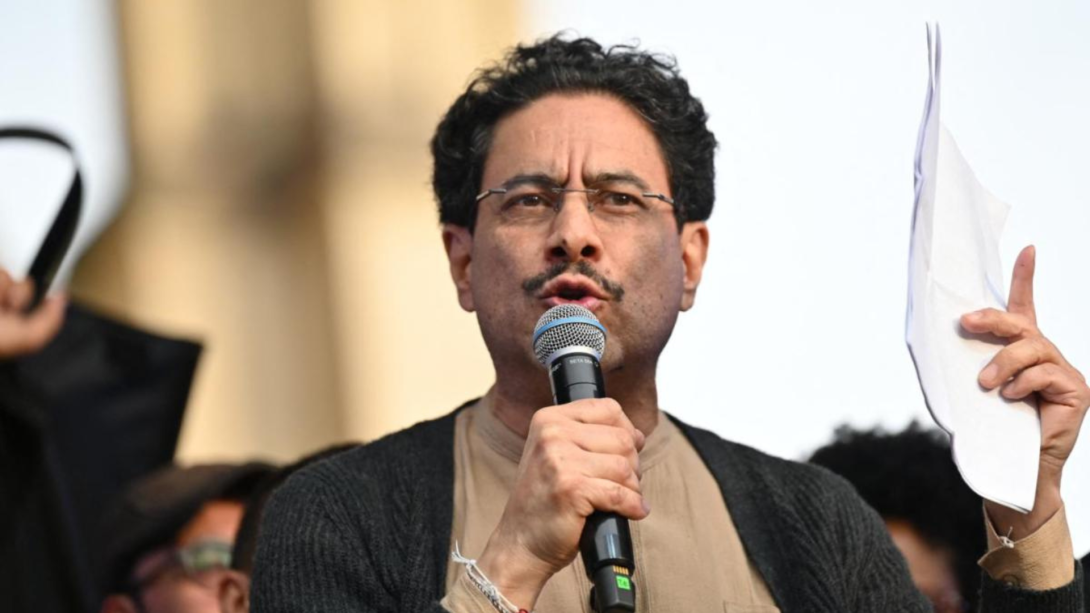 Iván Ceoeda llega al 44,3 % de intención de voto a 34 días de las elecciones.