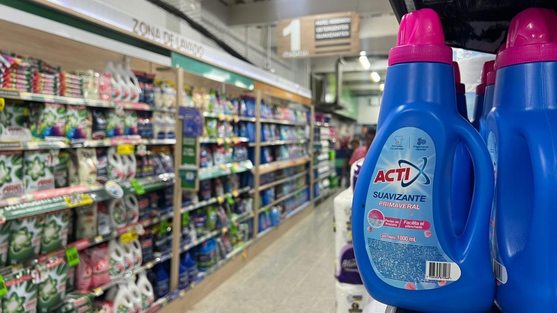 Interior de Surtiplaza