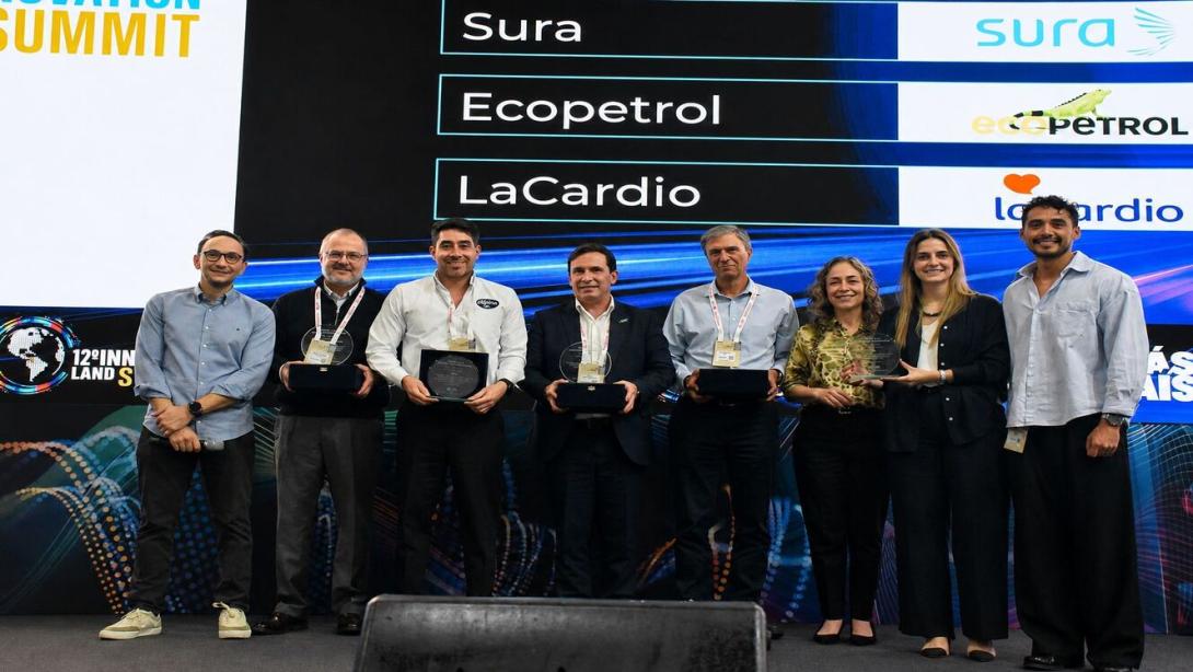 Las 30 primeras empresas que marcan la innovación en el país. De esta forma, Corona Industrial, fue elegida la empresa más innovadora del último año, seguida por Alpina y la Fundación Cardio Infantil. 