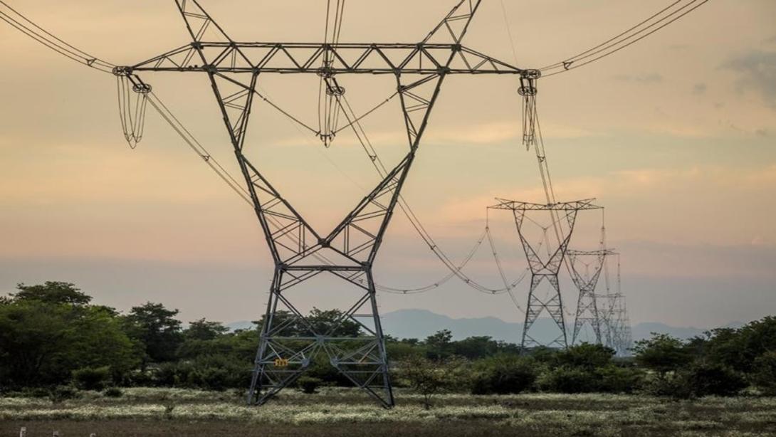 La CREG, consideró necesario adoptar herramientas regulatorias que permitan aumentar la disponibilidad de energía y preservar la confiabilidad del Sistema Interconectado Nacional. 