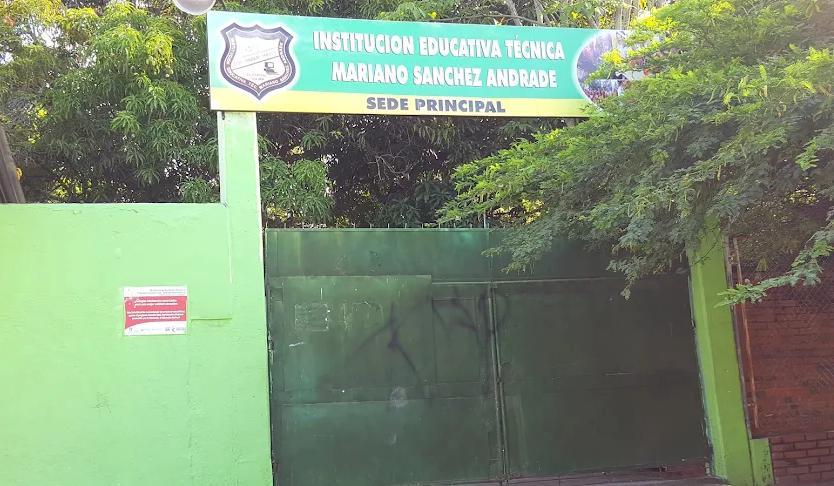 Escandalo en Colegio