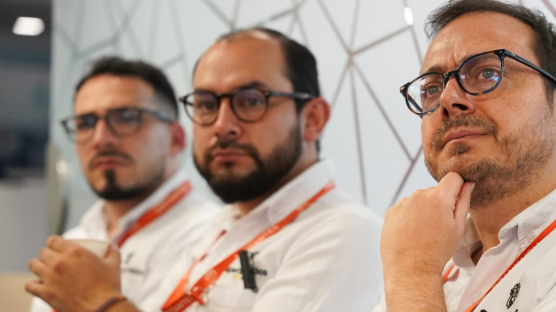 Felipe Durán Carrón, SuperServicios.