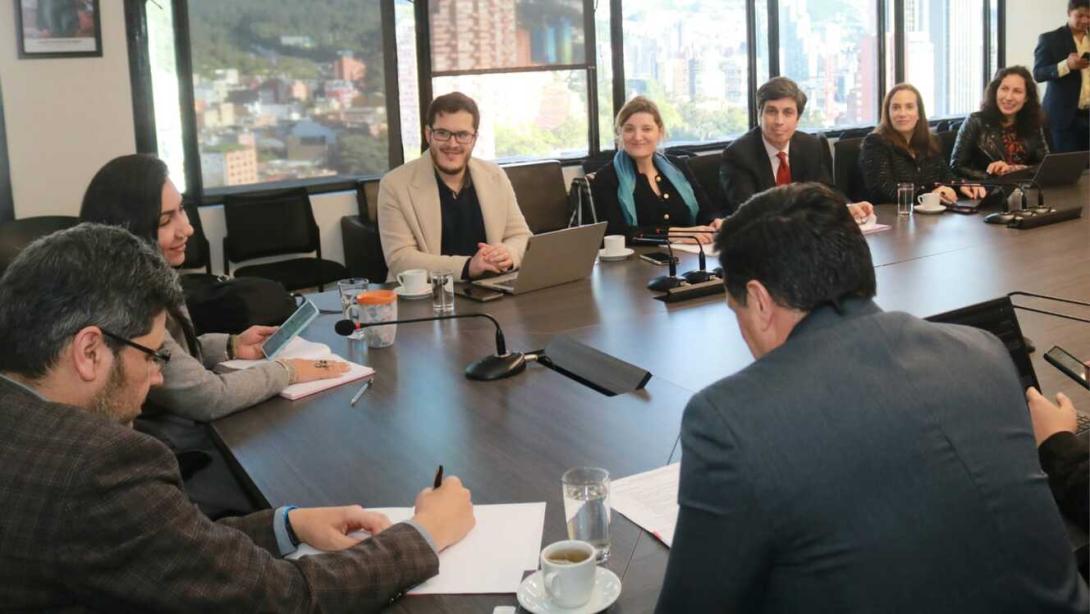 El Ministerio del Trabajo destacó que entre 2022 y 2026 Colombia generó 2.380.000 empleos, el mejor resultado laboral de las últimas décadas, de los cuales el 68 % corresponde a empleos formales. 