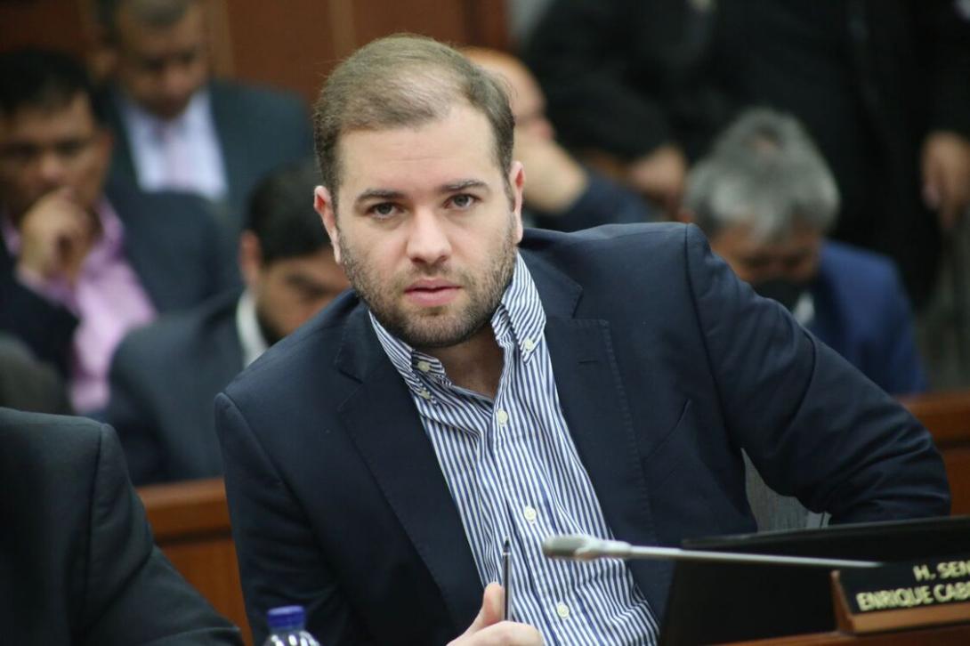 Enrique Cabrales, senador.