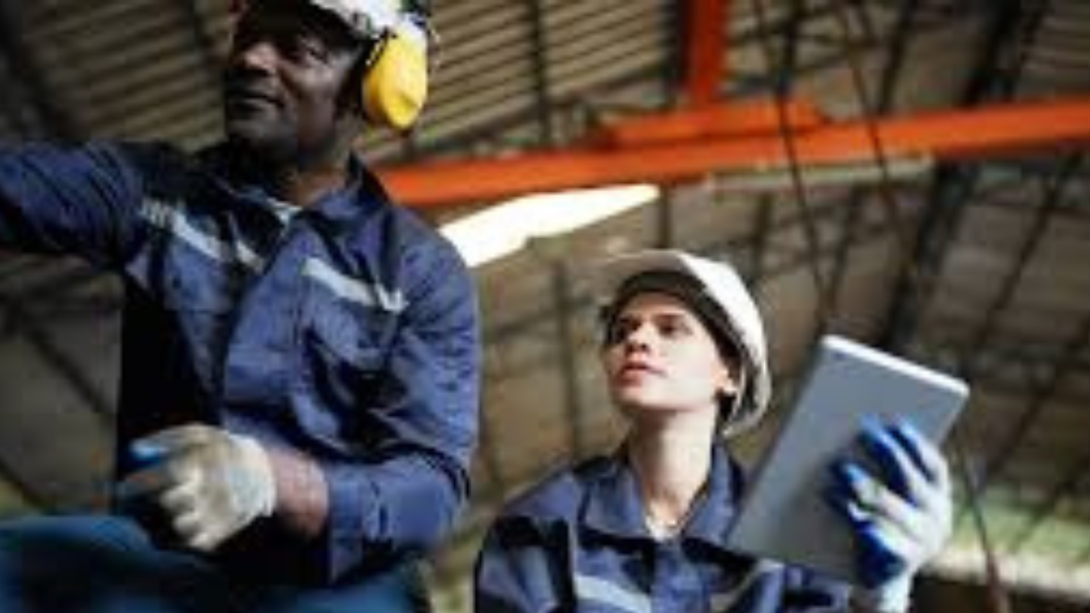 En este nuevo escenario, la capacidad para liderar equipos, optimizar recursos y tomar decisiones estratégicas se convierte en una de las competencias más demandadas por las organizaciones.