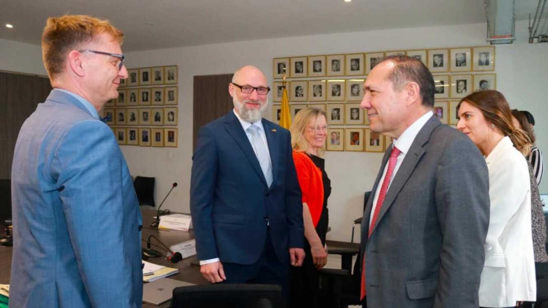  El compromiso es que ningún colombiano pierda el esfuerzo de toda una vida laboral por haber trabajado dentro o fuera del país. 