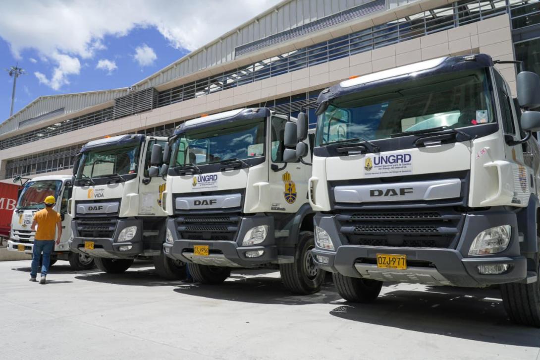 Cuatro carrotanques llegan al Tolima para reforzar la atención de los incendios forestales