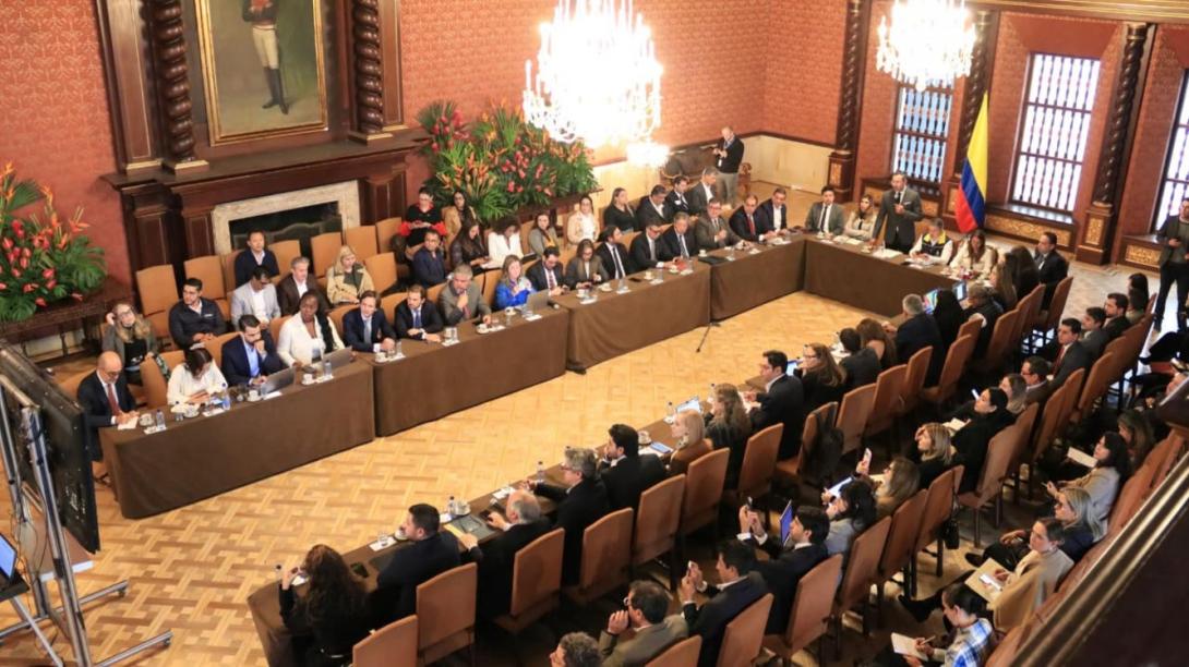 Gremios y empresarios del sector se reunieron con el ministro de Vivienda, Jaime Andrés Beltrán, para conocer de cerca el plan de reconstrucción de la zona afectada por el terremoto.