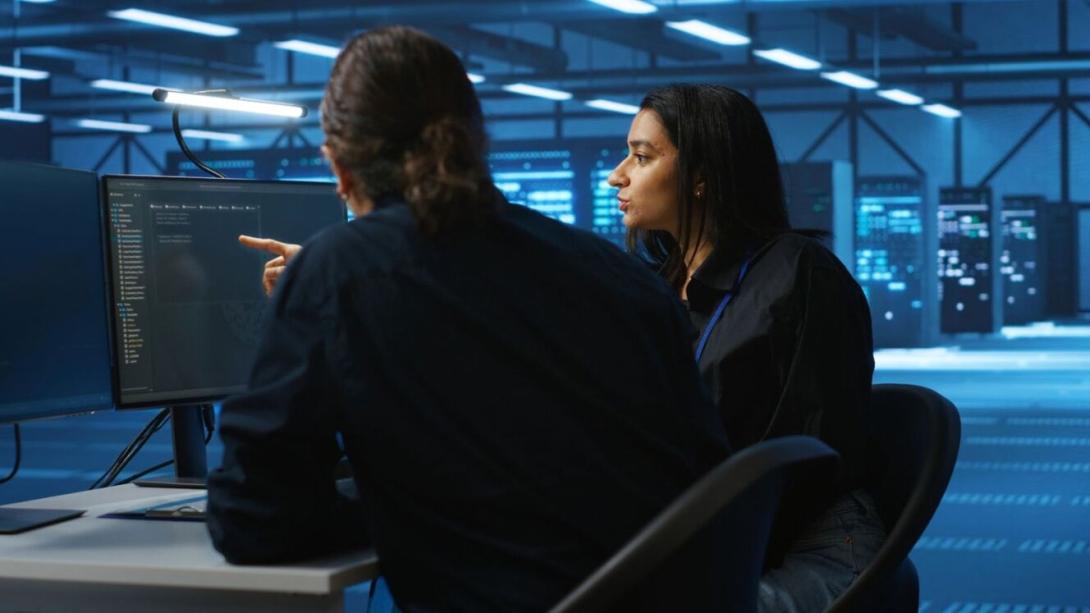  Para evitar que los ciberataques provoquen pérdidas económicas, las empresas necesitan flujos de trabajo automatizados capaces de corregir las vulnerabilidades y proteger los sistemas directamente dentro del ciclo de vida del desarrollo.