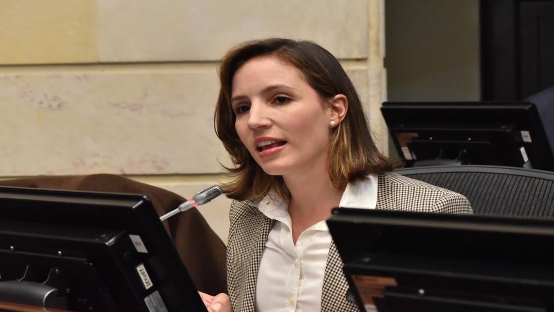 Julia Correa, senadora.