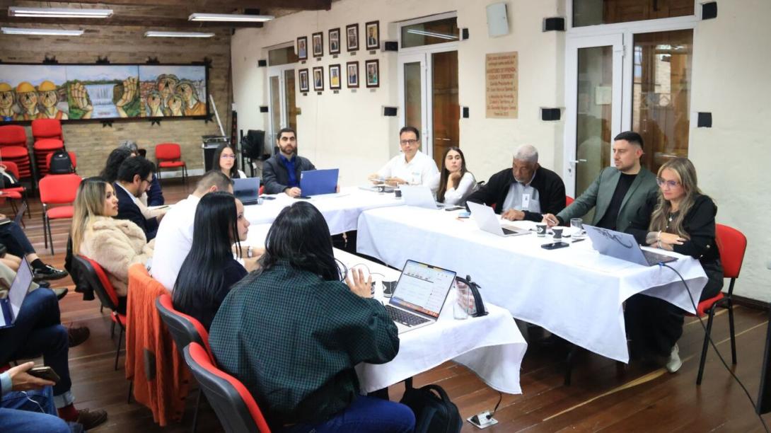 El mecanismo permitirá financiar proyectos de recuperación de infraestructura y bienes afectados por la emergencia en municipios de los 16 departamentos afectados por el terremoto.