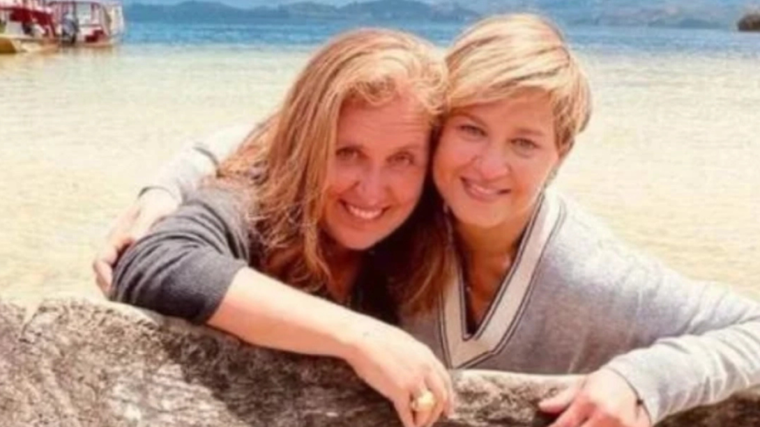 Eva Ferrer y Ver+onica Alcocer, en tiempo de una buena amistad,